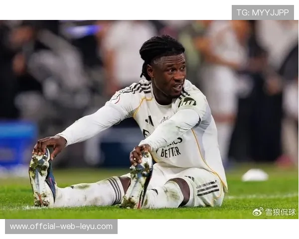 卡马文加：皇马多面手中场角色与战术定位解析