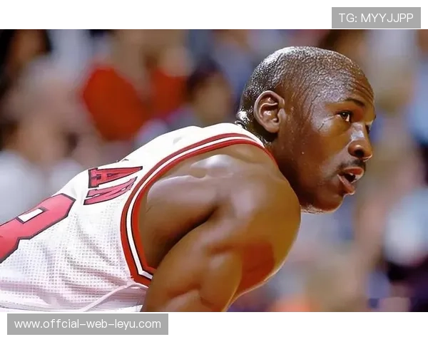 乔丹关键时刻持球单打效率显著高于詹姆斯，奠定冠军基石