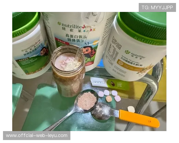 季丽萍家的冰箱里塞满蛋白粉，连饮料都是按秒掐着喝的