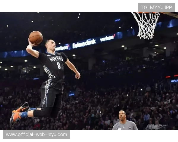 朱利叶斯·兰德尔挡拆拉开空间效率提升显著，助尼克斯攻防转换加速